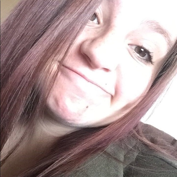 Meet your Posher, Kecia - Picture 1 of 1